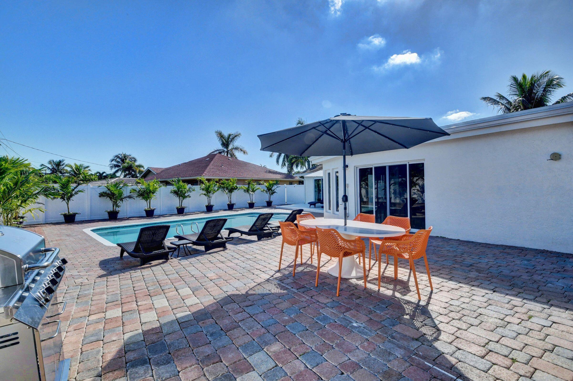 251 Northeast 2nd Circle Boca Raton, FL 33431 - Photo 13 of 16 Pool area