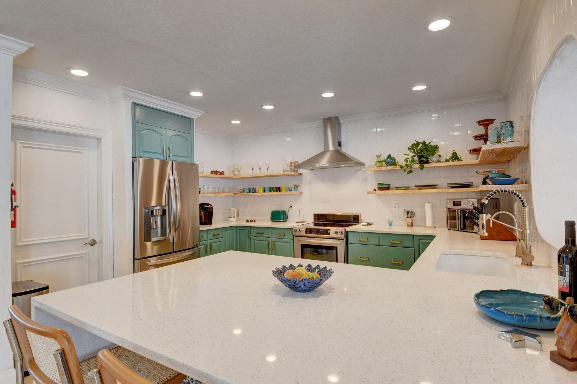 251 Northeast 2nd Circle Boca Raton, FL 33431 - Photo 4 of 16 Kitchen