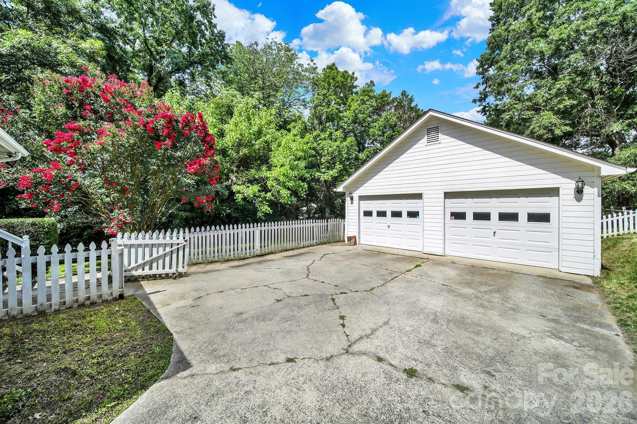 6400 Harrison Road Charlotte, NC 28270 - Photo 35 of 39 Gallery Image 35