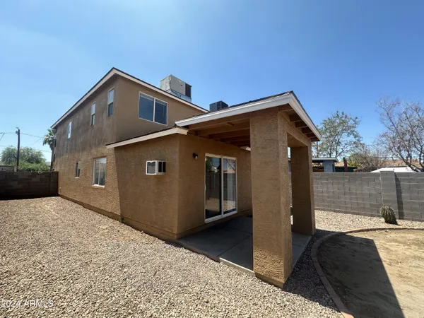 $2,049 | 2616 East Southgate Avenue, Unit 2, Phoenix, AZ 85040