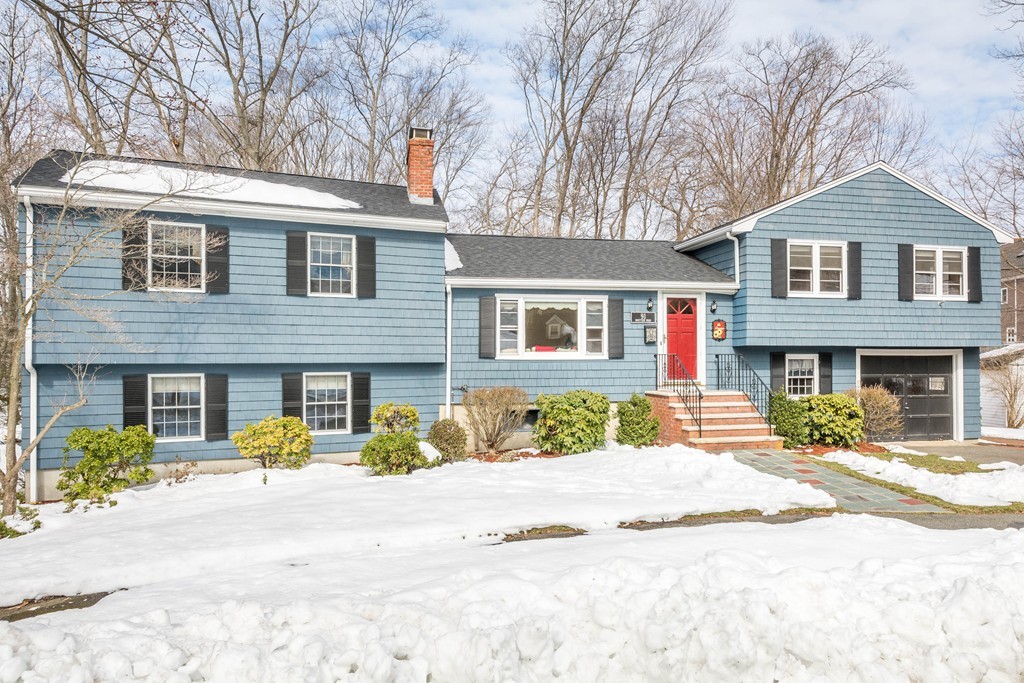 91 Whittier Road Reading, MA 01867 - Photo 1 of 30 Gallery Image 1