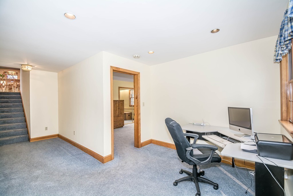 91 Whittier Road Reading, MA 01867 - Photo 15 of 30 Gallery Image 15