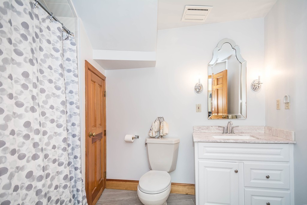 91 Whittier Road Reading, MA 01867 - Photo 19 of 30 Gallery Image 19