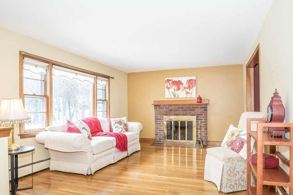 91 Whittier Road Reading, MA 01867 - Photo 2 of 30 Gallery Image 2