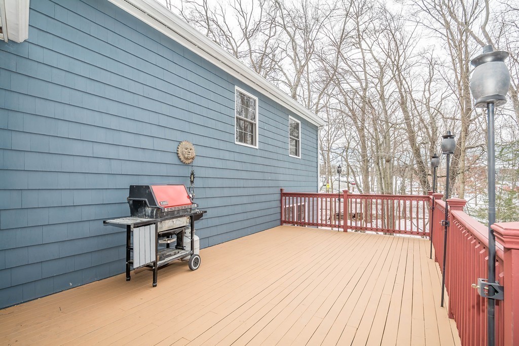 91 Whittier Road Reading, MA 01867 - Photo 29 of 30 Gallery Image 29