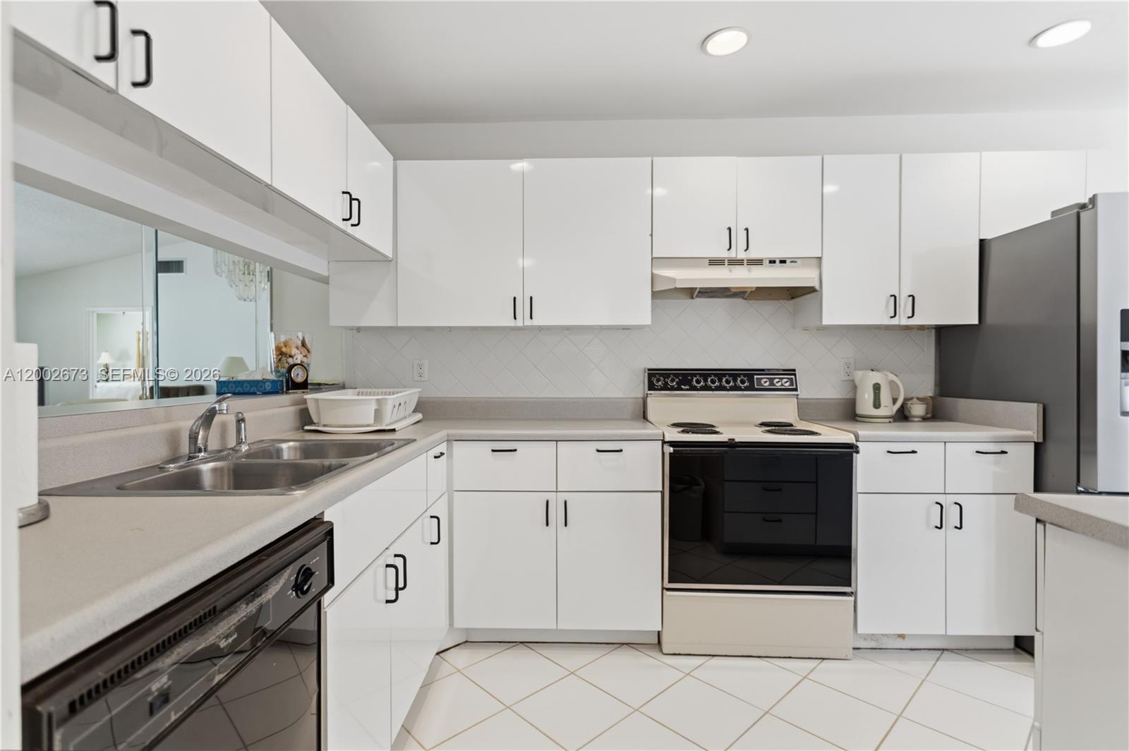 19988 Rima Circle Boca Raton, FL 33434 - Photo 8 of 73