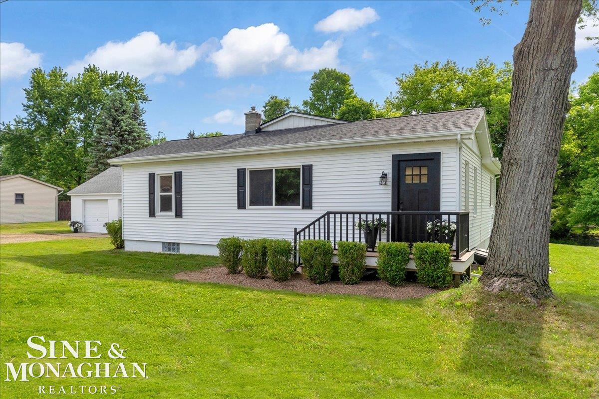 985 Fairledge Street Lake Orion, MI 48362 - Photo 39 of 40 50210387-38e73ac1-f05a-4931-98ae-a1eadd05b8d0.JPG