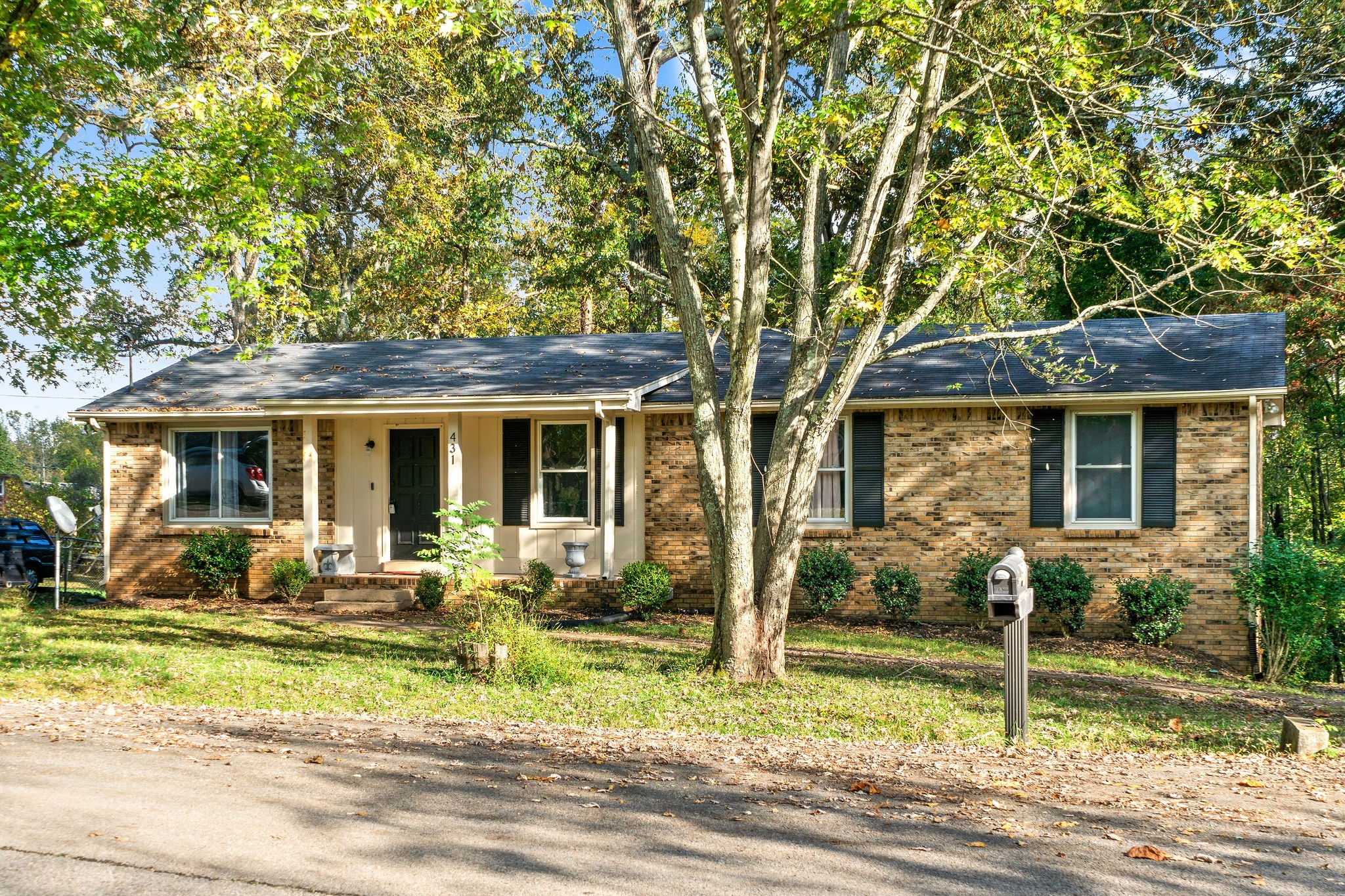 431 Victory Road Clarksville, TN 37042 - Photo 1 of 20 Gallery Image 1