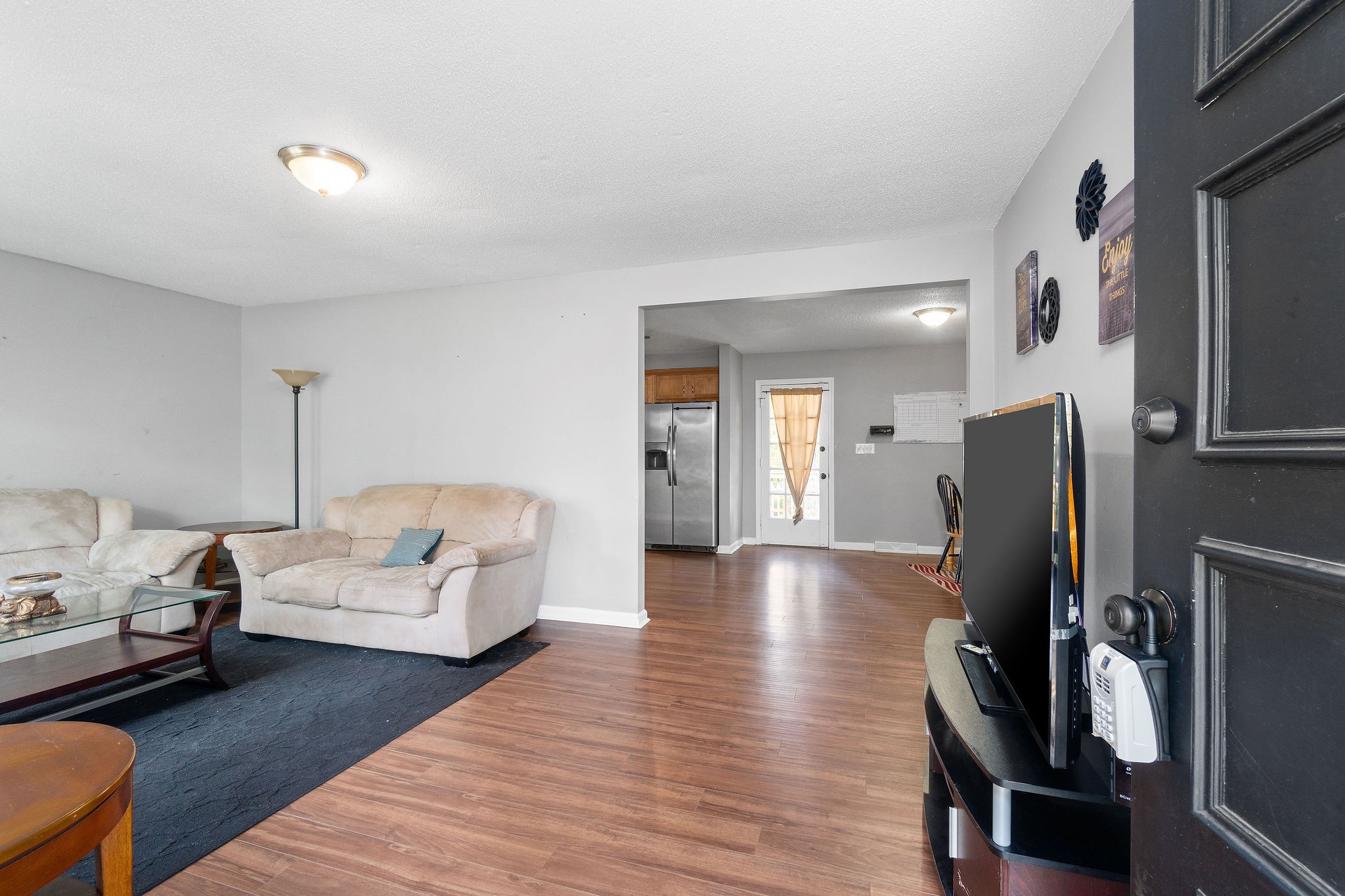431 Victory Road Clarksville, TN 37042 - Photo 3 of 20 Gallery Image 3