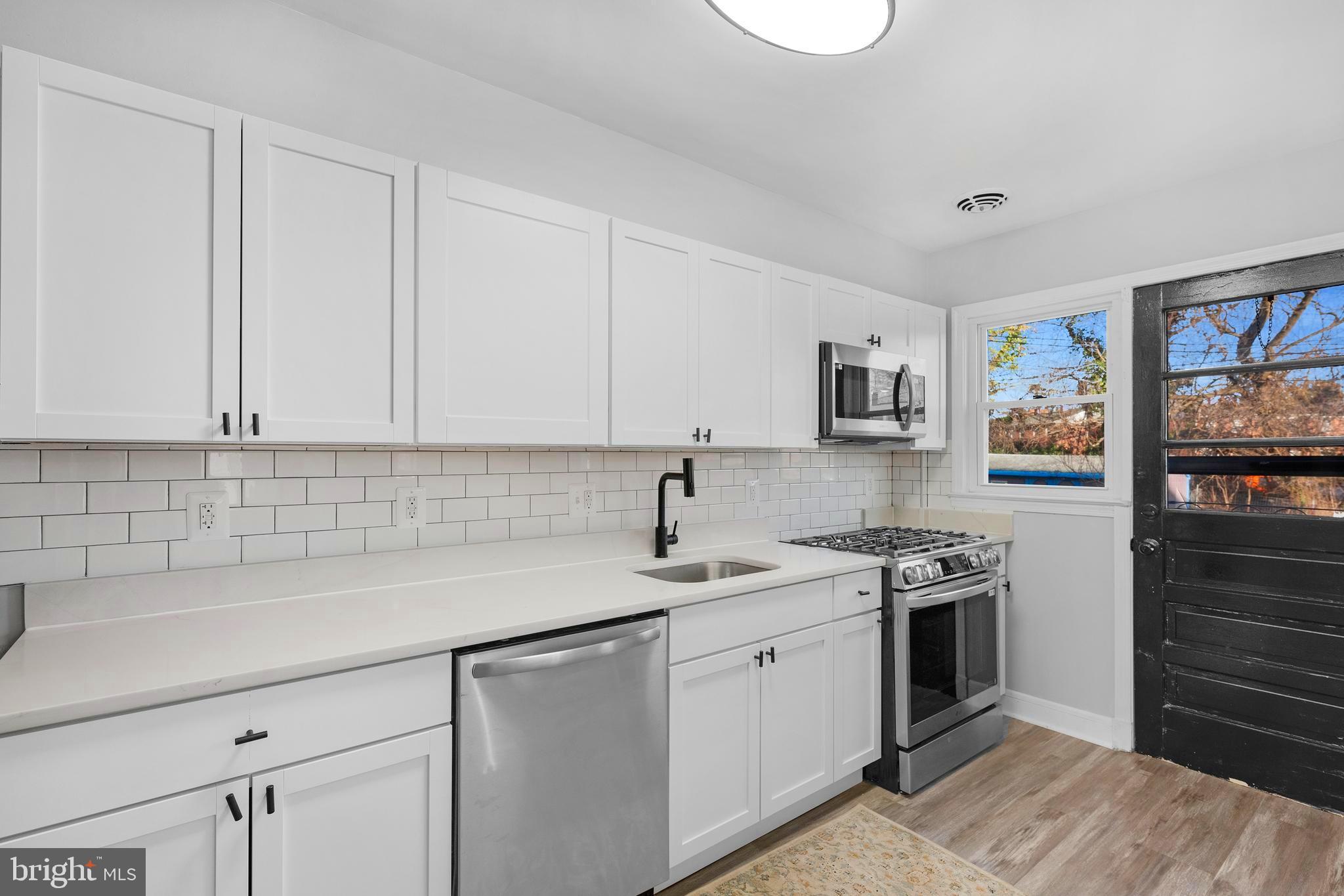 19 Mardrew Road Baltimore, MD 21229 - Photo 11 of 33