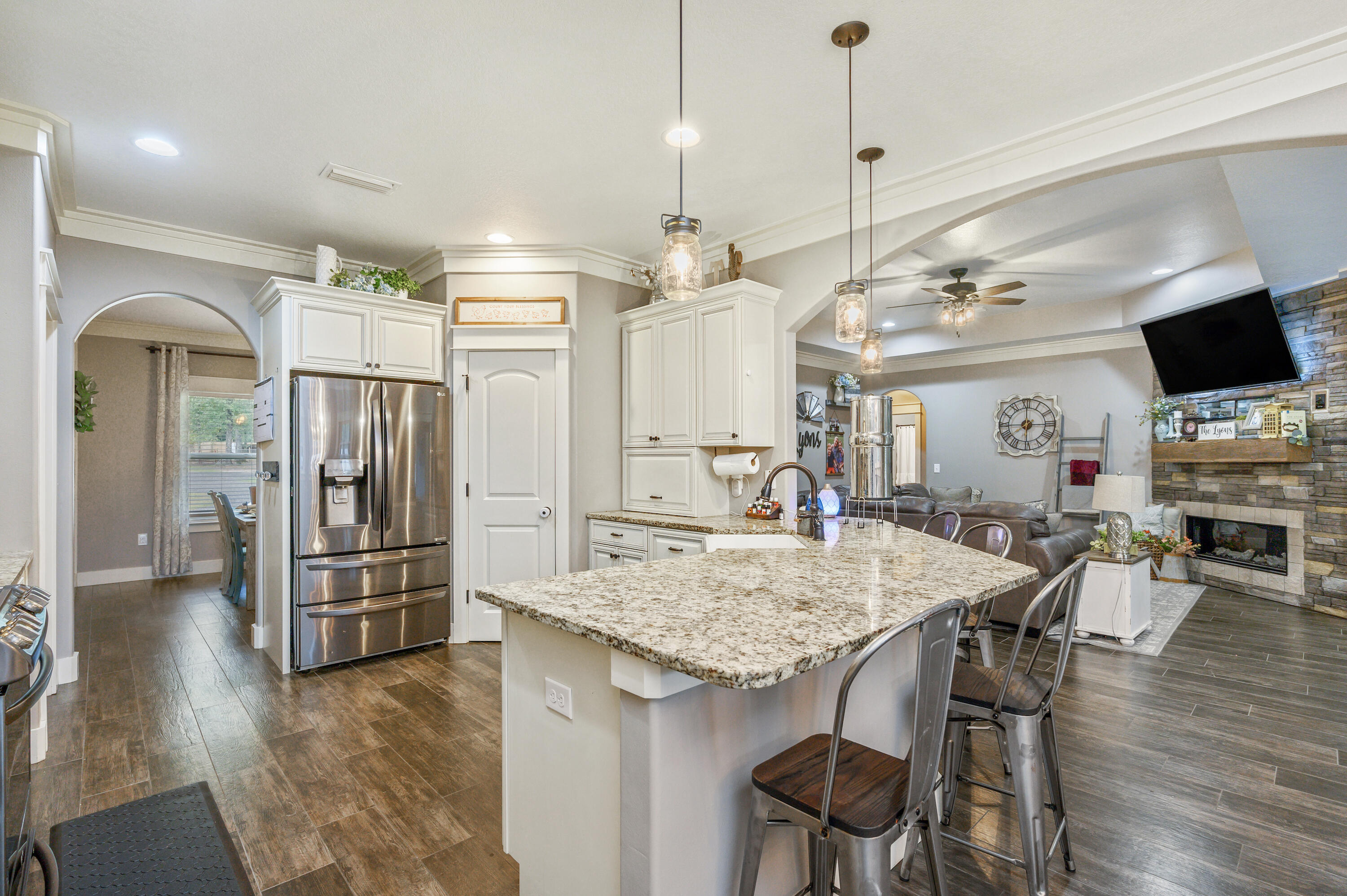 6053 Dairy Road Baker, FL 32531 - Photo 18 of 55 a view of kitchen and dining area with furniture