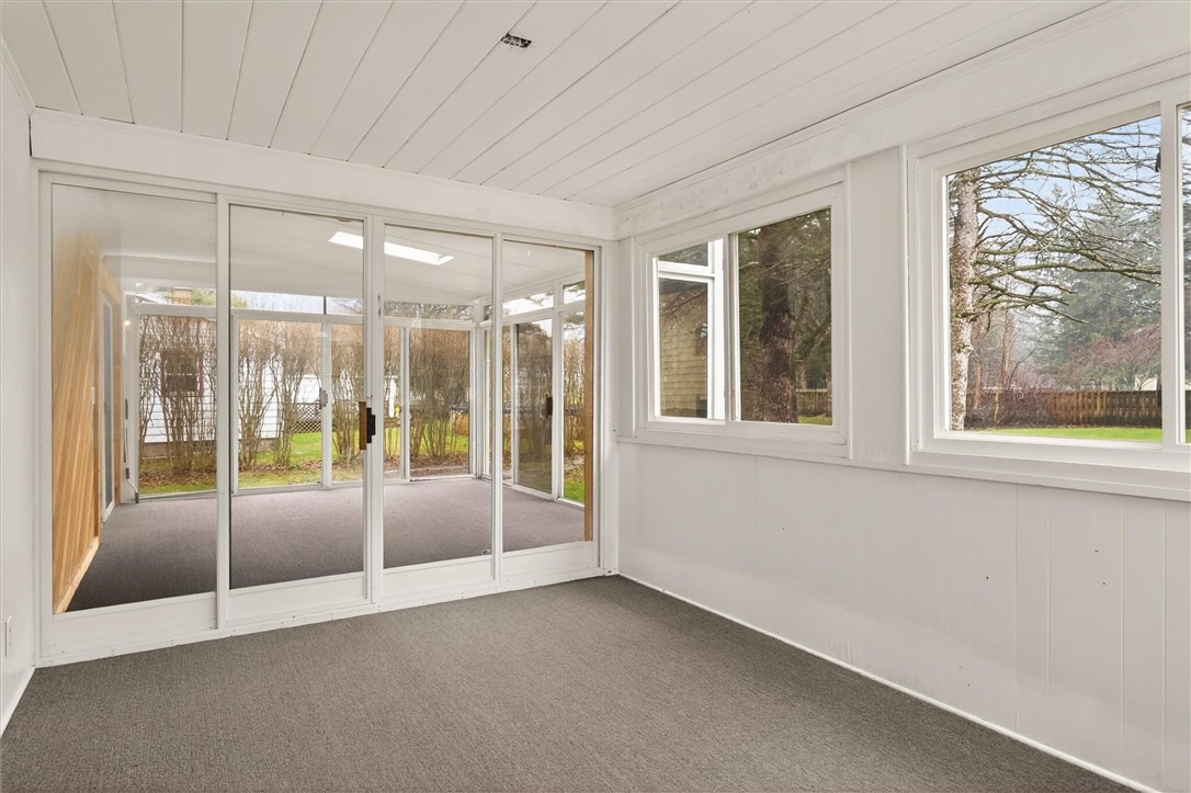 667 Hard Road Webster, NY 14580 - Photo 28 of 45 Enclosed porch off kitchen.