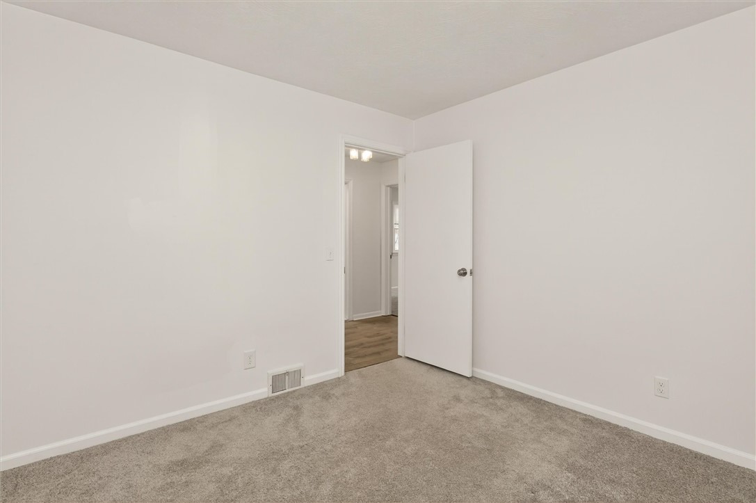 667 Hard Road Webster, NY 14580 - Photo 31 of 45 Bedroom 2.