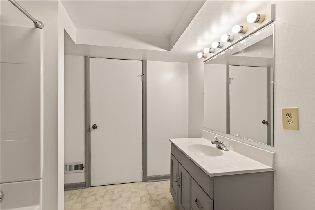 667 Hard Road Webster, NY 14580 - Photo 45 of 45 Second full bath.