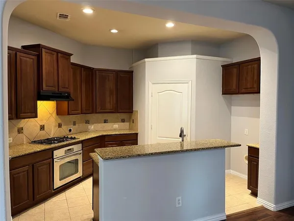 $2,975 | 1826 Long Bow Trail, Euless, TX 76040