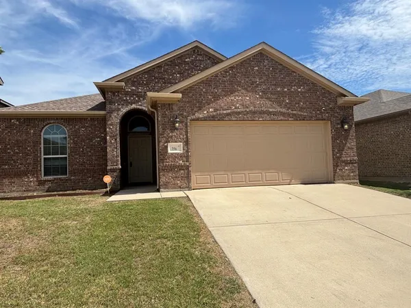 $250,000 | 356 Emerald Creek Drive, Fort Worth, TX 76131