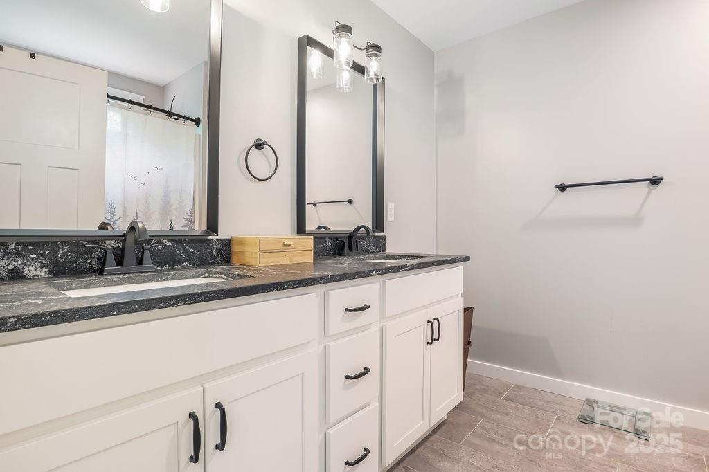 95 Walt Drive Hendersonville, NC 28792 - Photo 17 of 35