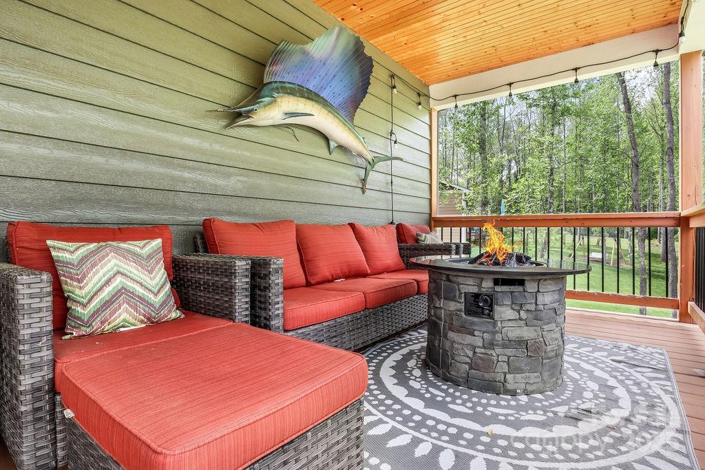 95 Walt Drive Hendersonville, NC 28792 - Photo 26 of 35