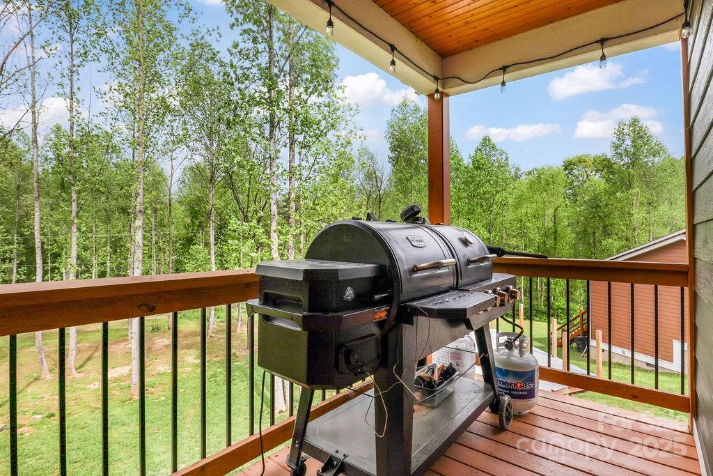 95 Walt Drive Hendersonville, NC 28792 - Photo 27 of 35