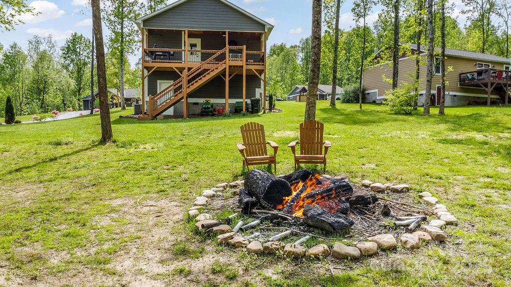 95 Walt Drive Hendersonville, NC 28792 - Photo 33 of 35