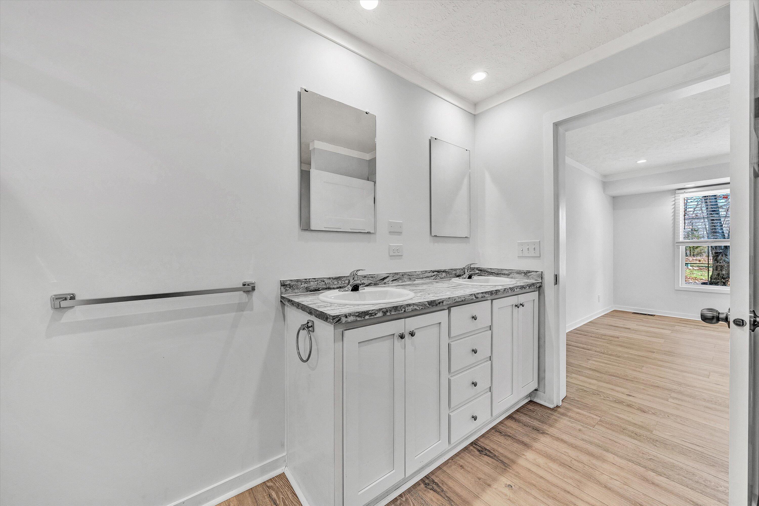 971 Waters Edge Drive Penhook, VA 24137 - Photo 15 of 31 15-DSC00031