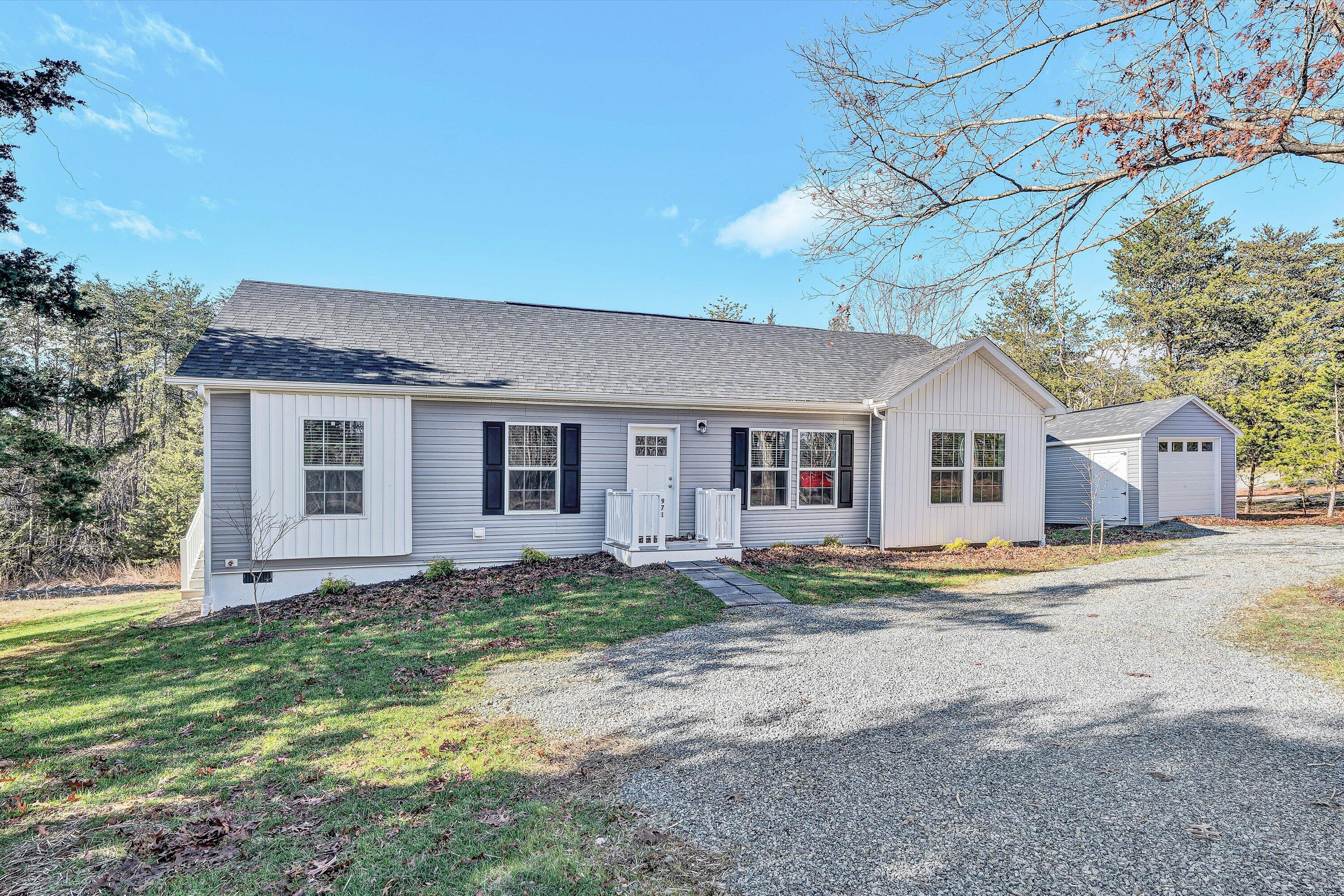 971 Waters Edge Drive Penhook, VA 24137 - Photo 3 of 31 03-DSC00064