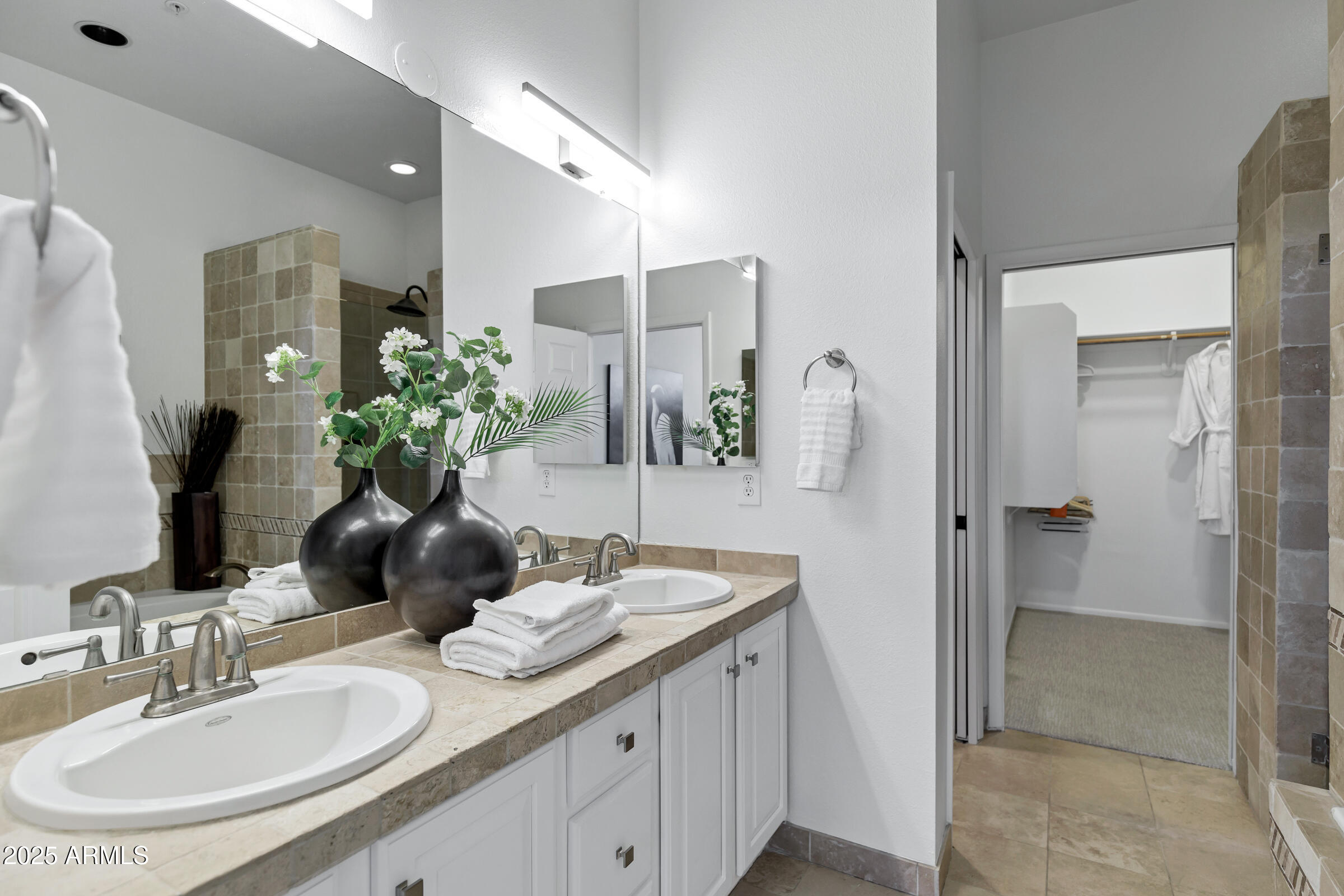 8270 North Hayden Road, Unit 2010 Scottsdale, AZ 85258 - Photo 21 of 54 8270 Hayden Rd unit 2010-35