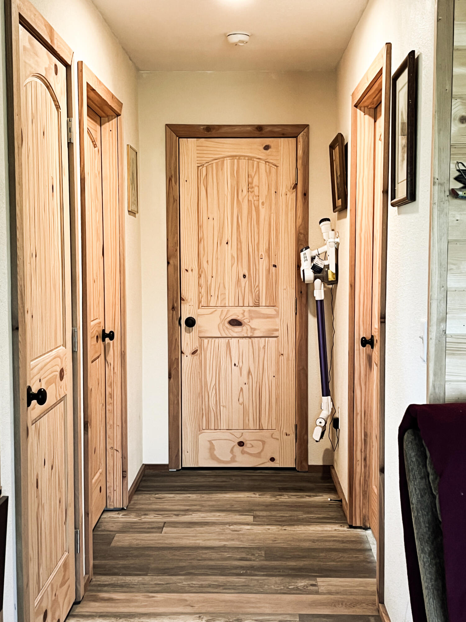 32422 Rivers Drive Chiloquin, OR 97624 - Photo 10 of 33 beautiful wood through out