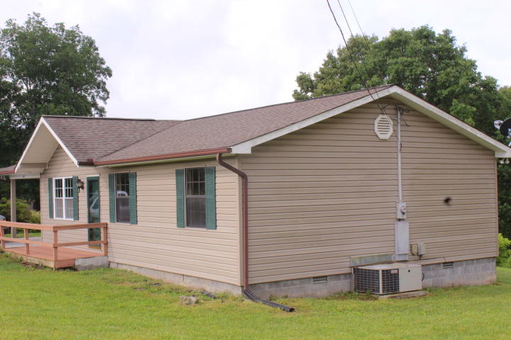 141 Grissom Road Maynardville, TN 37807 - Photo 3 of 28 IMG_8762