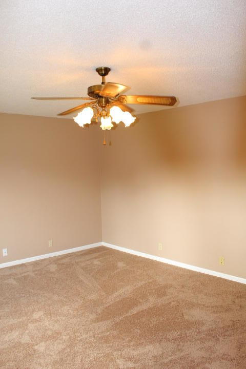 141 Grissom Road Maynardville, TN 37807 - Photo 6 of 28 IMG_8745