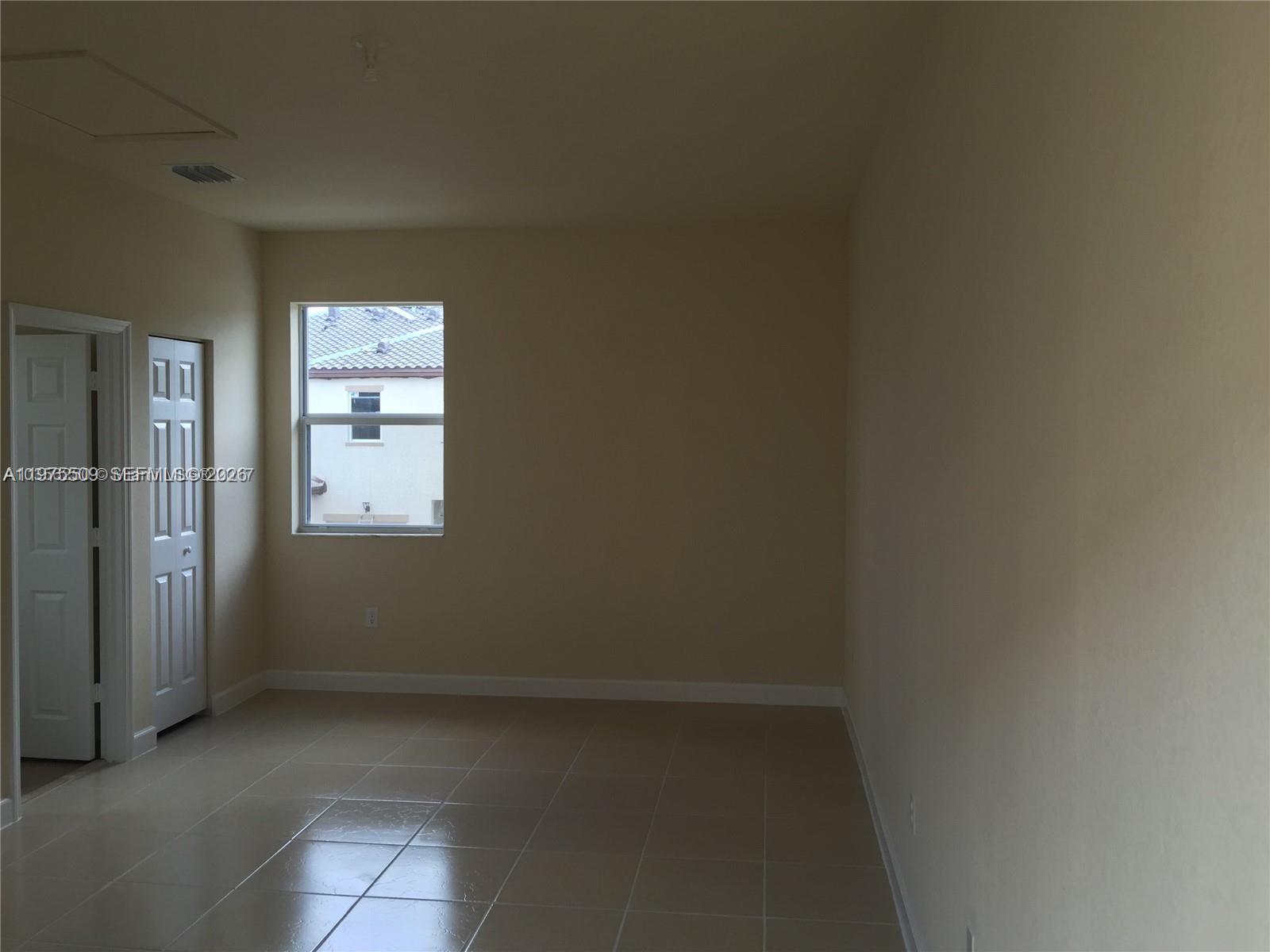 17103 Southwest 96th Street, Unit STUDIO Miami, FL 33196 - Photo 5 of 39