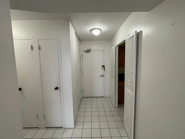 $149,000 | 6301 North Sheridan Road, Unit 11N, Chicago, IL 60660