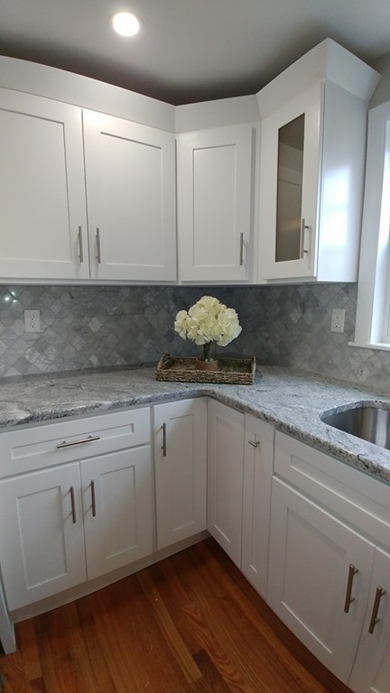 5 Blaisdell Road Chelmsford, MA 01824 - Photo 5 of 29 Gallery Image 5
