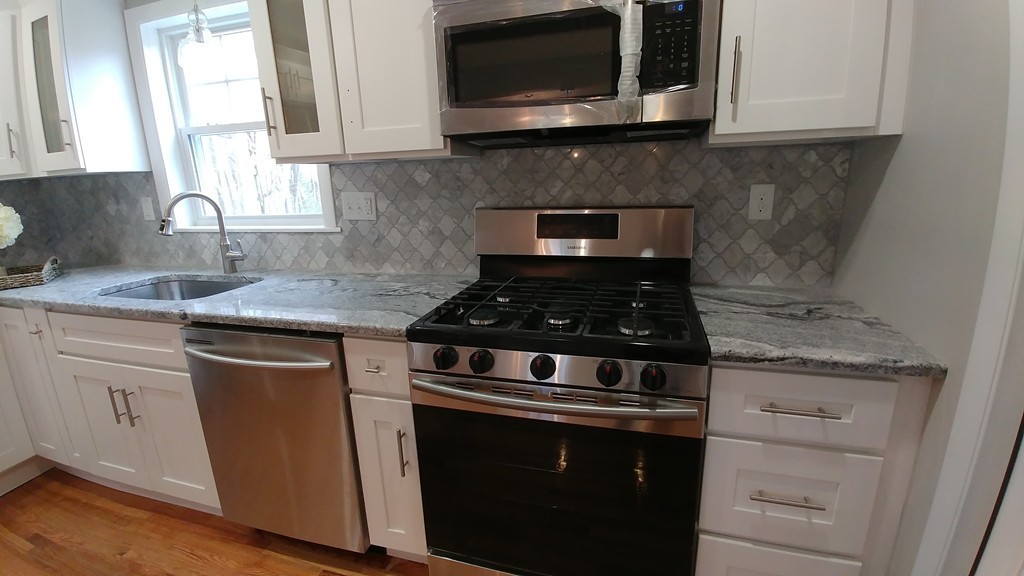 5 Blaisdell Road Chelmsford, MA 01824 - Photo 6 of 29 Gallery Image 6