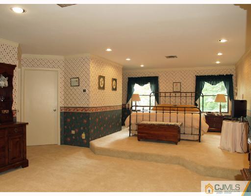 80 Ravine Drive Colonia, NJ 07067 - Photo 8 of 10 Gallery Image 8