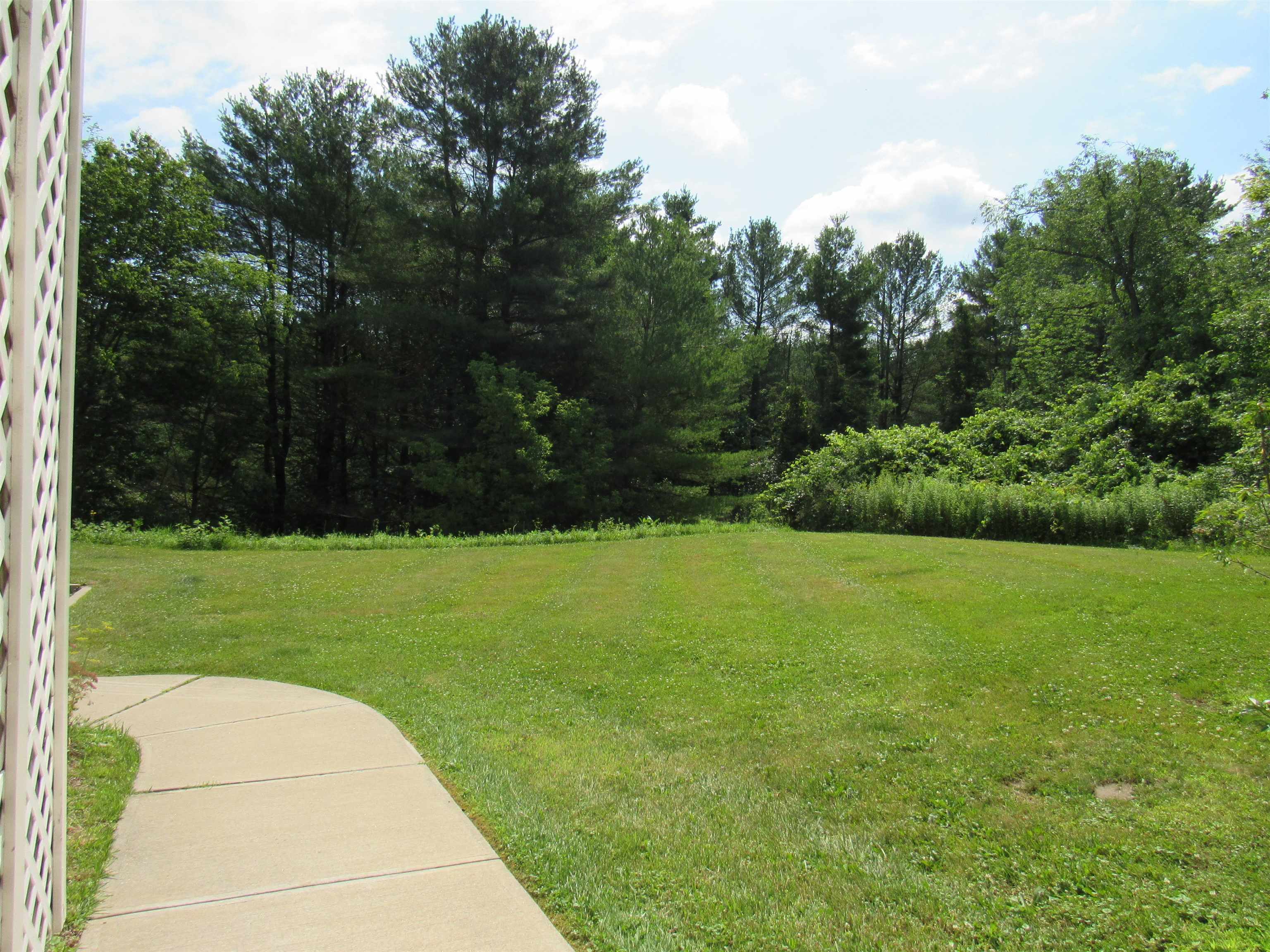 160 Wiley Road, Unit 201 Colchester, VT 05446 - Photo 27 of 30 Gallery Image 27
