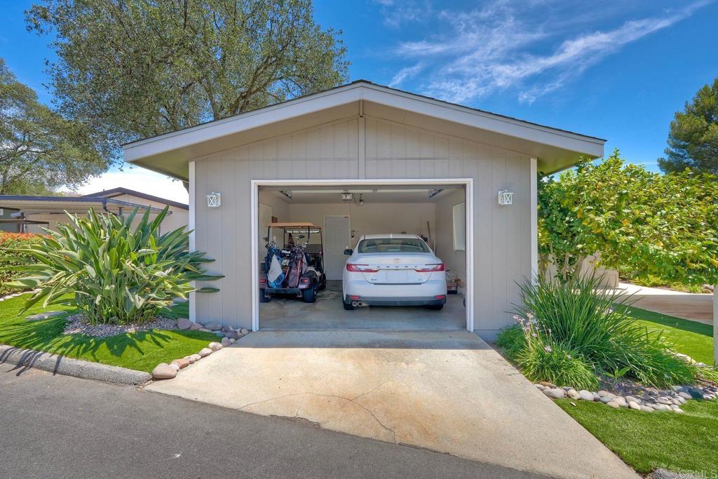 18218 Paradise Mountain Road Valley Center, CA 92082 - Photo 33 of 35