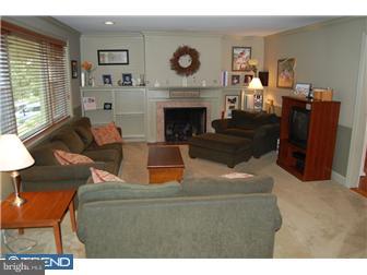 471 Rick Road Southampton, PA 18966 - Photo 5 of 12 Living Room
