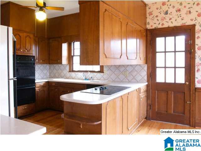 3629 Rockhill Road Birmingham, AL 35223 - Photo 10 of 32