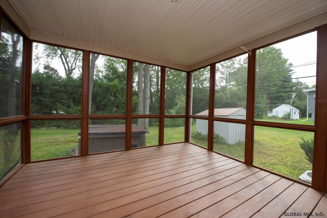 49 Preston Road Bethlehem, NY 12054 - Photo 8 of 18 Photo 8