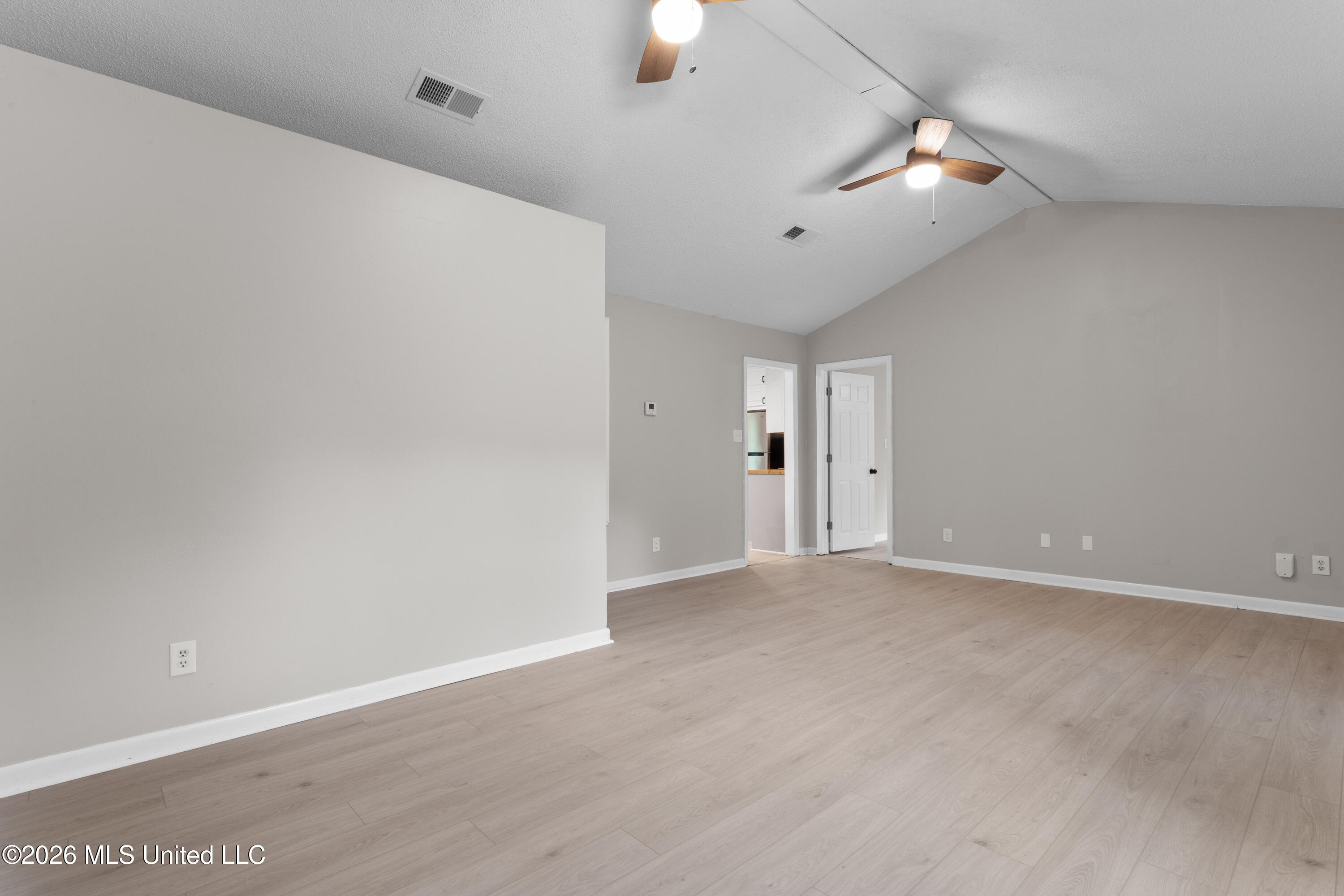 15380 Three Rivers Road Biloxi, MS 39532 - Photo 6 of 28 00006