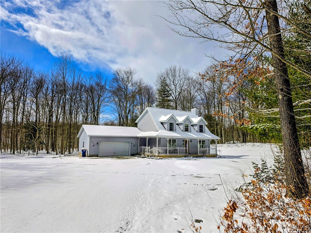 8033 Saltzman Road Vienna, NY 13308 - Photo 1 of 40