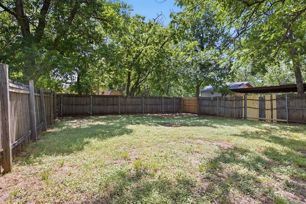 308 North Roe Street, Unit B White Settlement, TX 76108 - Photo 18 of 20