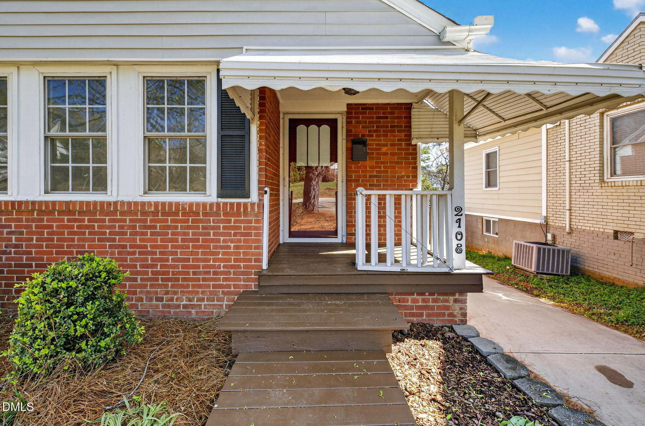 4-web-or-mls-2108 Wake Forest-28