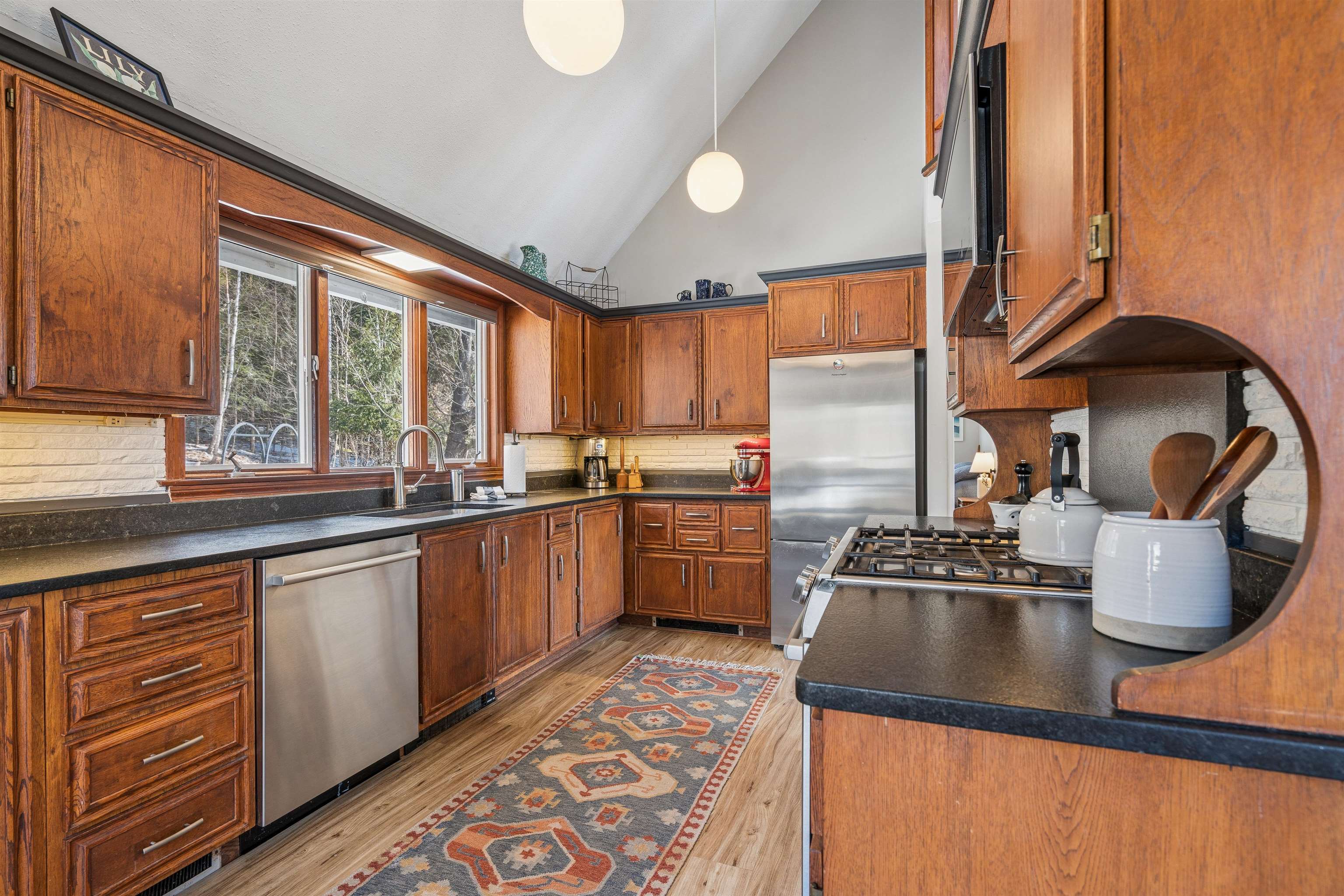 432 Partridge Hill Road Randolph, VT 05060 - Photo 6 of 37