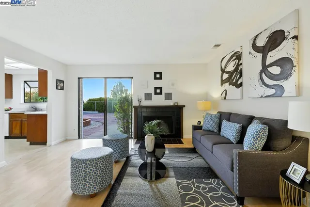 $975,000 | 109 Oak Court, Hercules, CA 94547