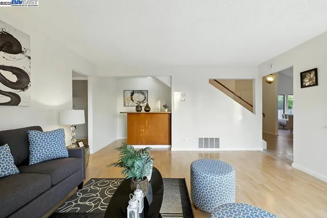 $975,000 | 109 Oak Court, Hercules, CA 94547