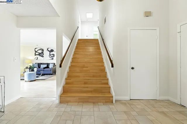 $975,000 | 109 Oak Court, Hercules, CA 94547