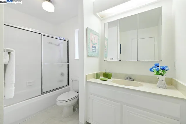 $975,000 | 109 Oak Court, Hercules, CA 94547