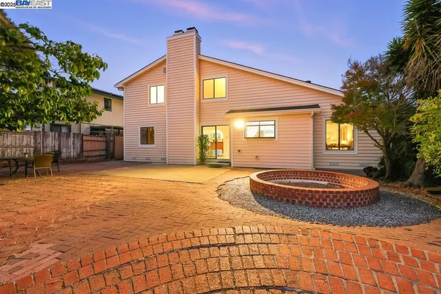 $975,000 | 109 Oak Court, Hercules, CA 94547